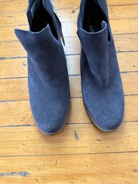 Toms Women's Navy Suede Ankle Booties